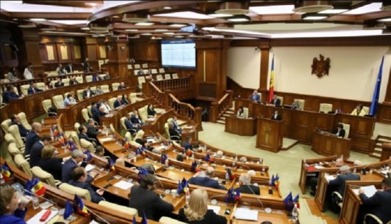 В Парламенте Молдовы вспышка COVID-19 
