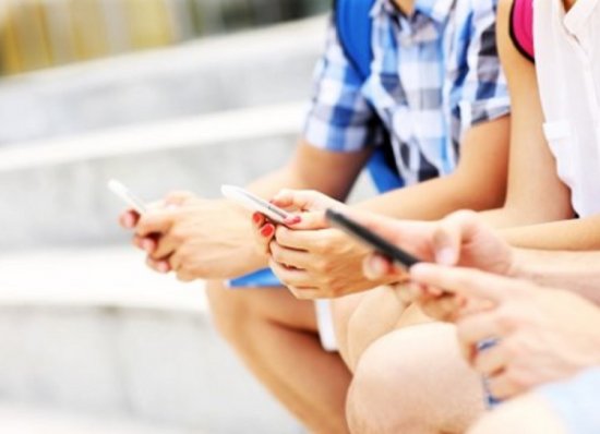 Подростки зависимы от соцсетей. Но не все так плохо… Школьница провела опрос среди своих сверстников