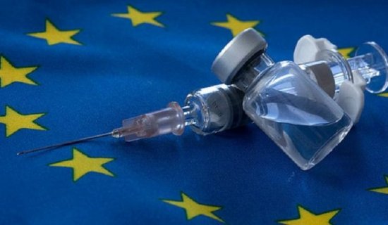 Евросоюз предпочитает Pfizer, а не AstraZeneca