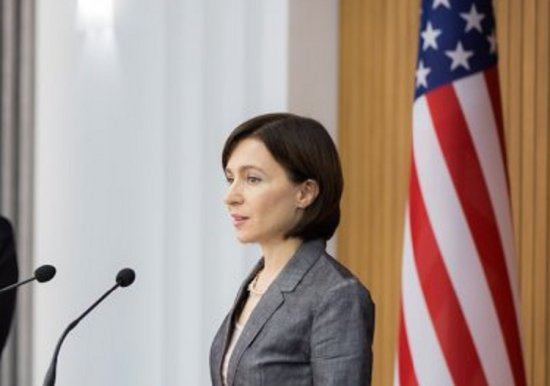 Демократия Санду: Президент Молдовы осуществляет американские мечты...