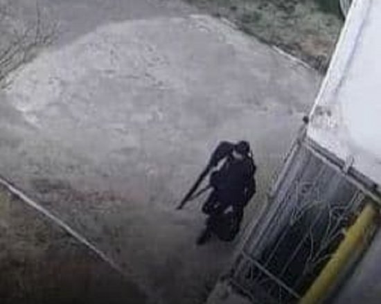 Террорист шел до гимназии в Казани, не скрываясь, с оружием наперевес