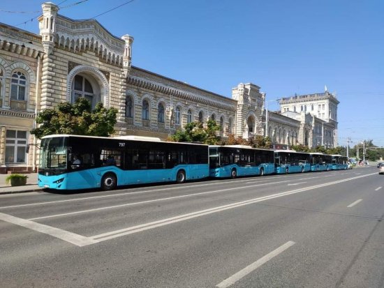 5 новых автобусов вышли на кишиневские маршруты. И это только начало!